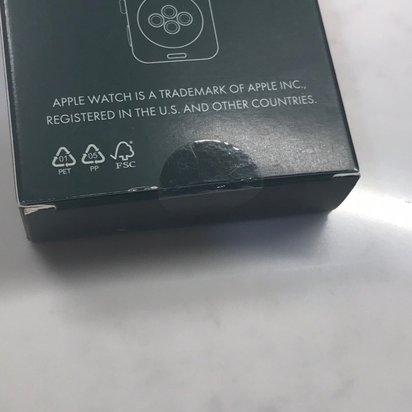 Ted Baker Apple Watch band 42/44MM - Picture 5 of 6